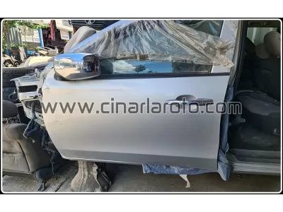 L200 2015 2022 Sol Ön Kapı Gri