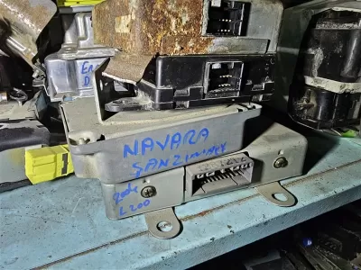 Nissan Navara çıkma şanzıman beyni