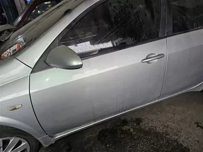 Nissan Primera 2003 2004 2005 sol ön kapı